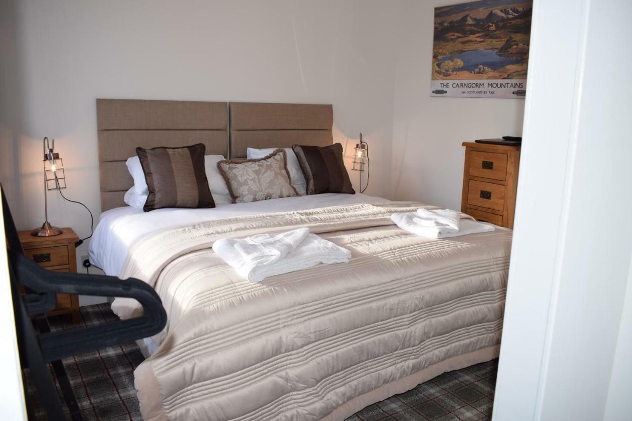 The Highlandman Station Bed & Breakfast Crieff Exterior foto